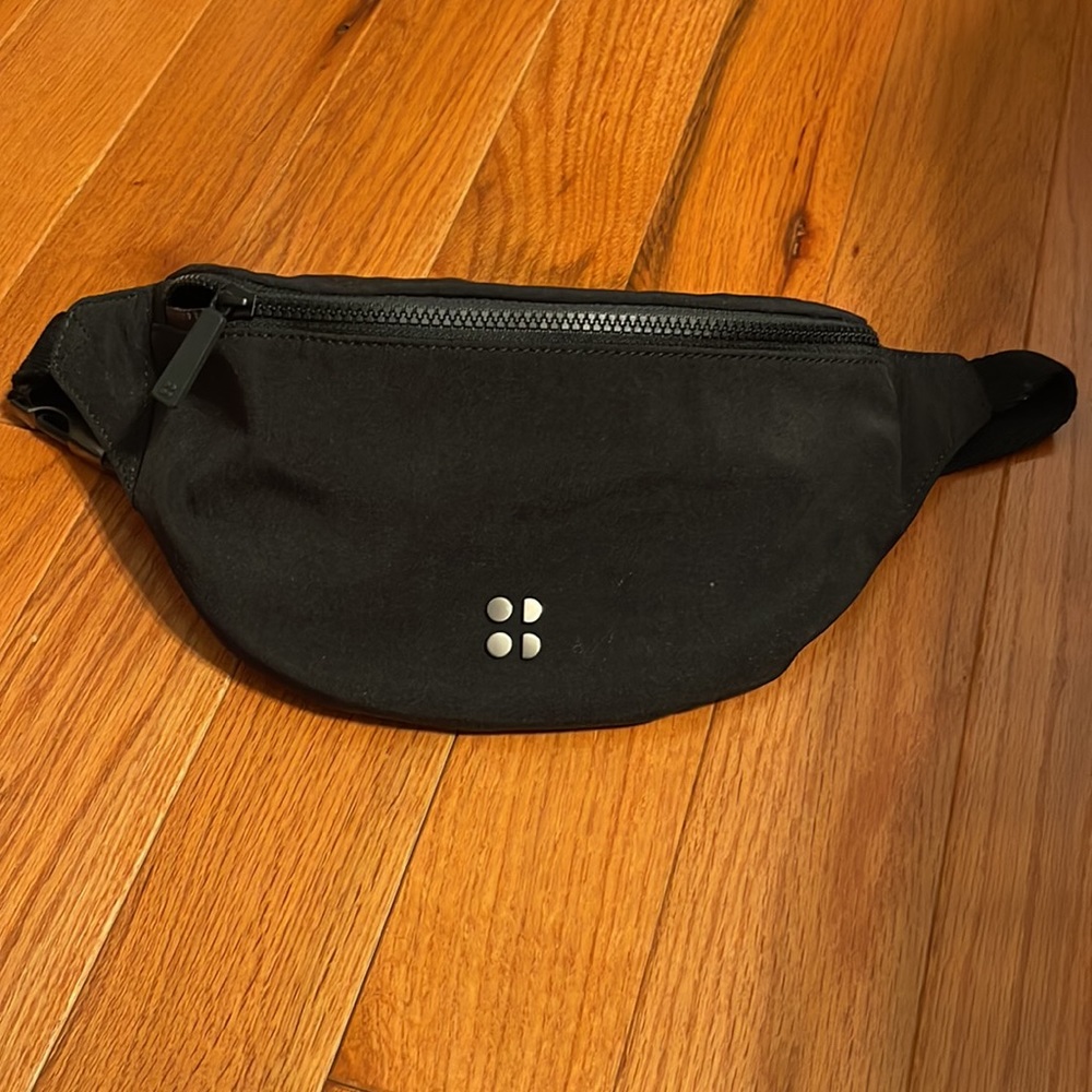 NWOT Sweaty Betty Belt Bag Black